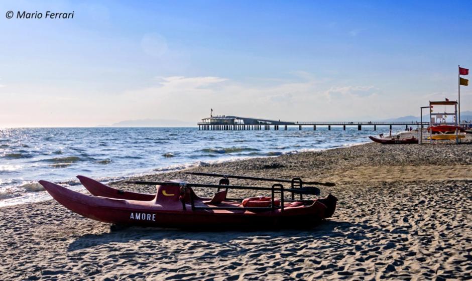 Versilia Residence - Colombo Лідо-ді-Камайоре Екстер'єр фото